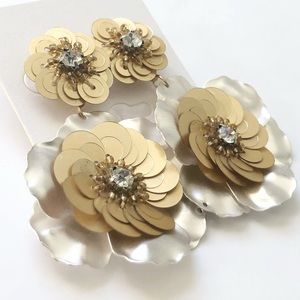 Floral post earrings